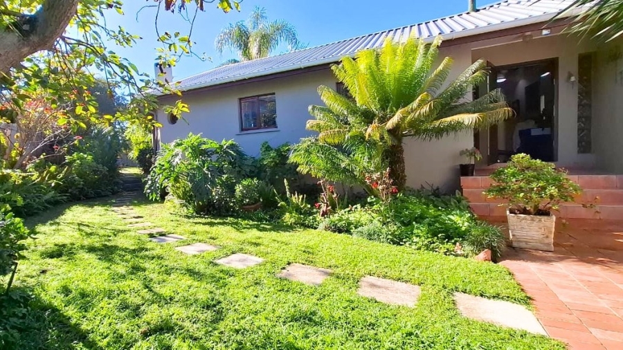 4 Bedroom Property for Sale in Lower Robberg Western Cape